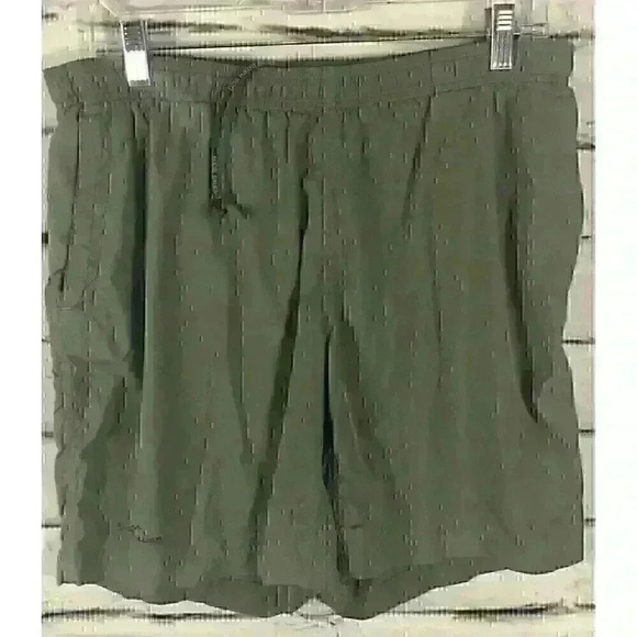 Eddie Bauer Sports Mens Size M Green Shorts Drawstring with Pockets - Picture 1 of 5